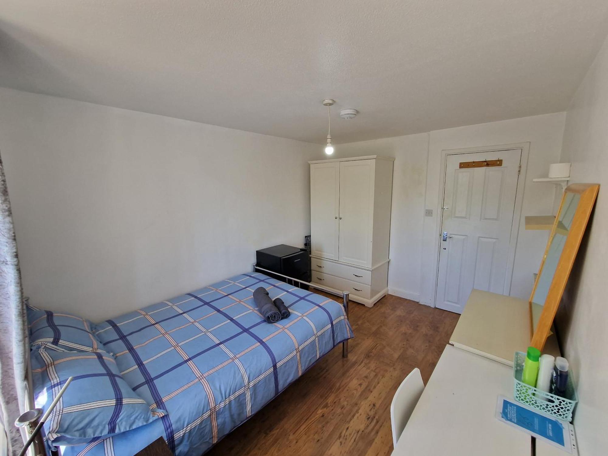 Cozy Double Bedroom In Zone 1-2 Central Лондон Экстерьер фото